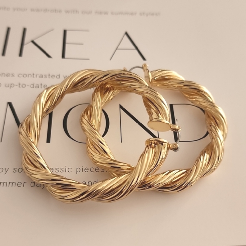 GOLD HOOP Earrings Twisted Chunky Thick Y2K Statement Hip Hop Hoops - Picture 7 of 16